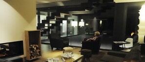 Lobby sitting area - Bonansa Country Hotel (Bonansa)