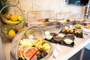Petit déjeuner buffet