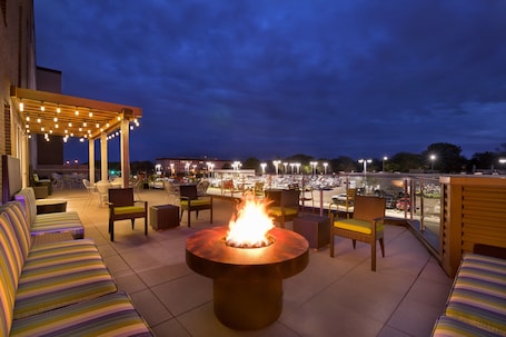 Terrace/patio. Home2 Suites by Hilton Minneapolis Bloomington