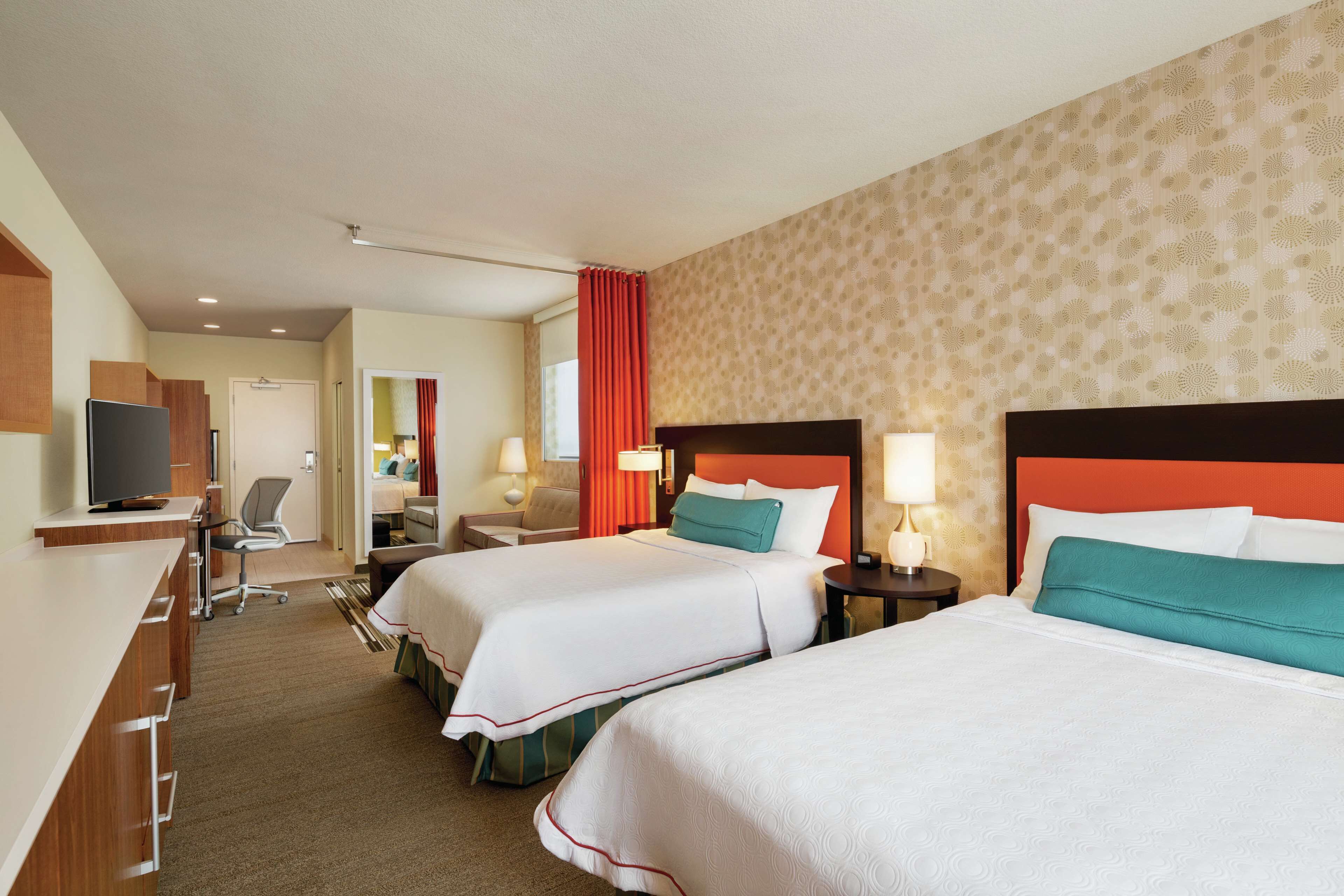 in-room safe, desk, laptop workspace, blackout curtains