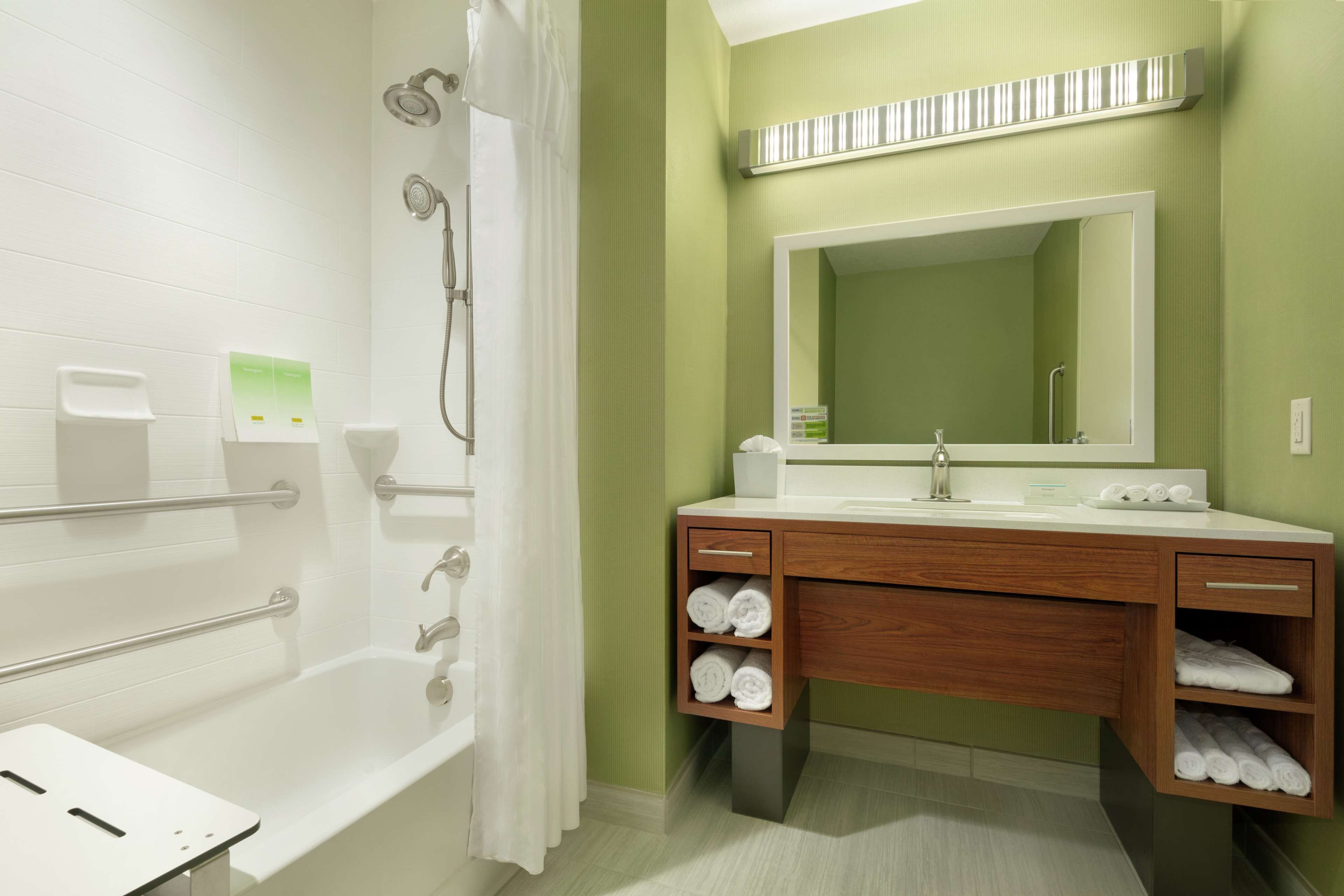 Photo - Home2 Suites by Hilton Minneapolis Bloomington
