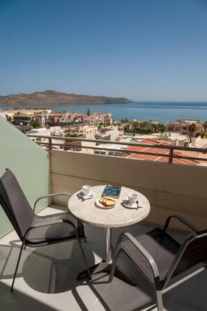 Appartement, 2 chambres, vue baie | Terrasse/Patio