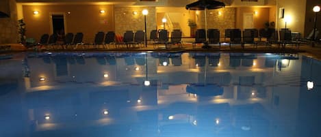2 outdoor pools, pool umbrellas, pool loungers