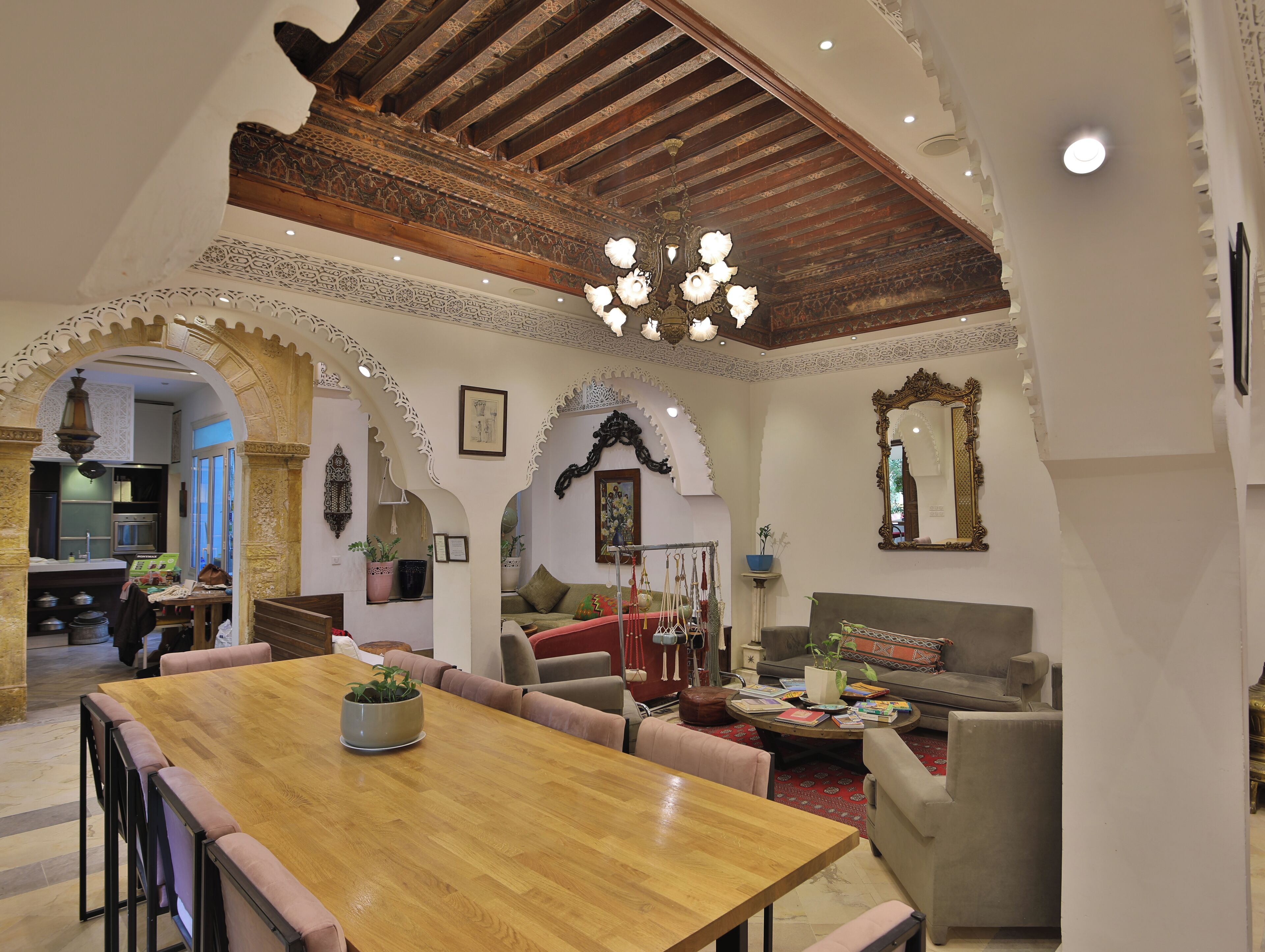 LED 电视、iPod 基座