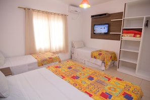 Minibar, free WiFi, bed sheets - Hotel Açoriano (Penha)