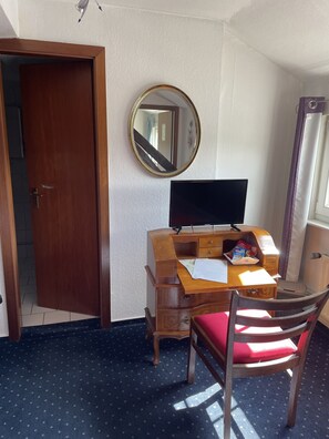 Classic Single Room, Private Bathroom (zweite Etage ) | Room amenity