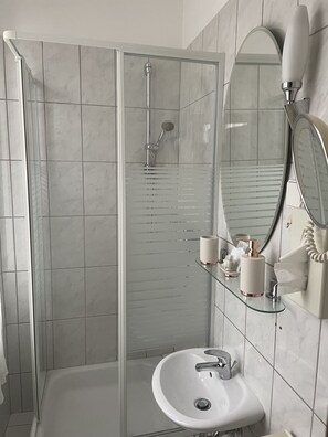 Bathroom - Hotel Jägerhof Kettwig (Essen)