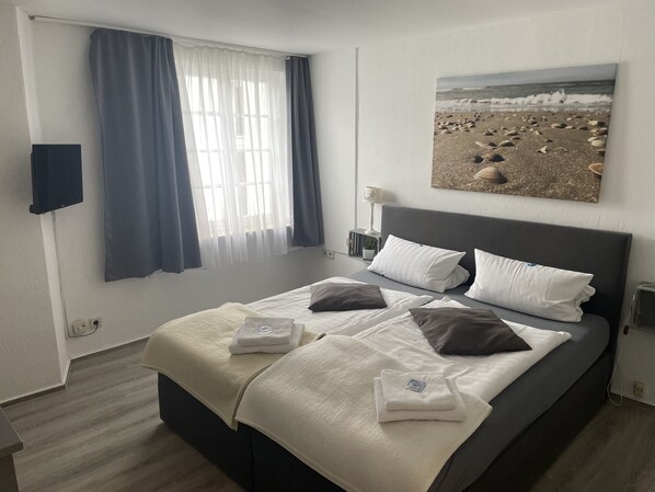 Superior Triple Room, Private Bathroom | Room amenity