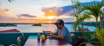 Isla de Flores Hotel