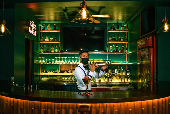 Bar (in der Unterkunft)