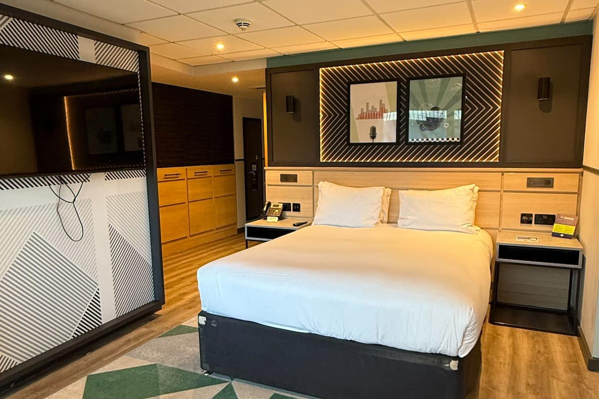 Room, 1 Queen Bed, Accessible