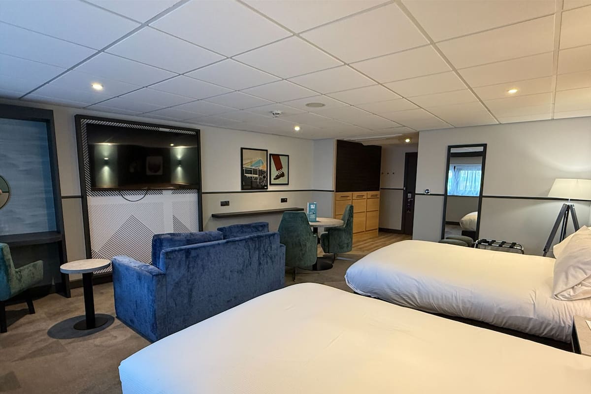 Deluxe Room, 2 Double Beds, Accessible