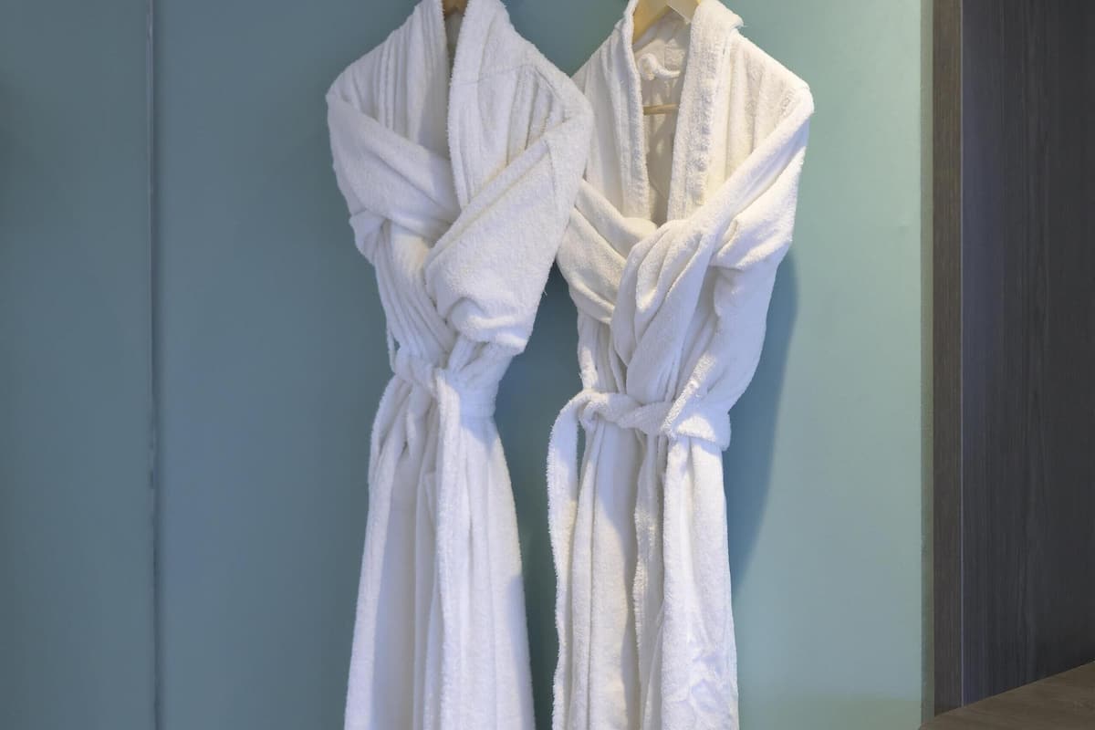 套房 (Water) | 客房内保险箱、免费婴儿床、免费 WiFi、床单