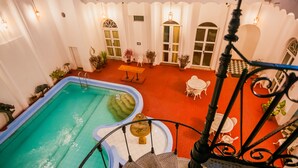 Kolam renang terbuka 