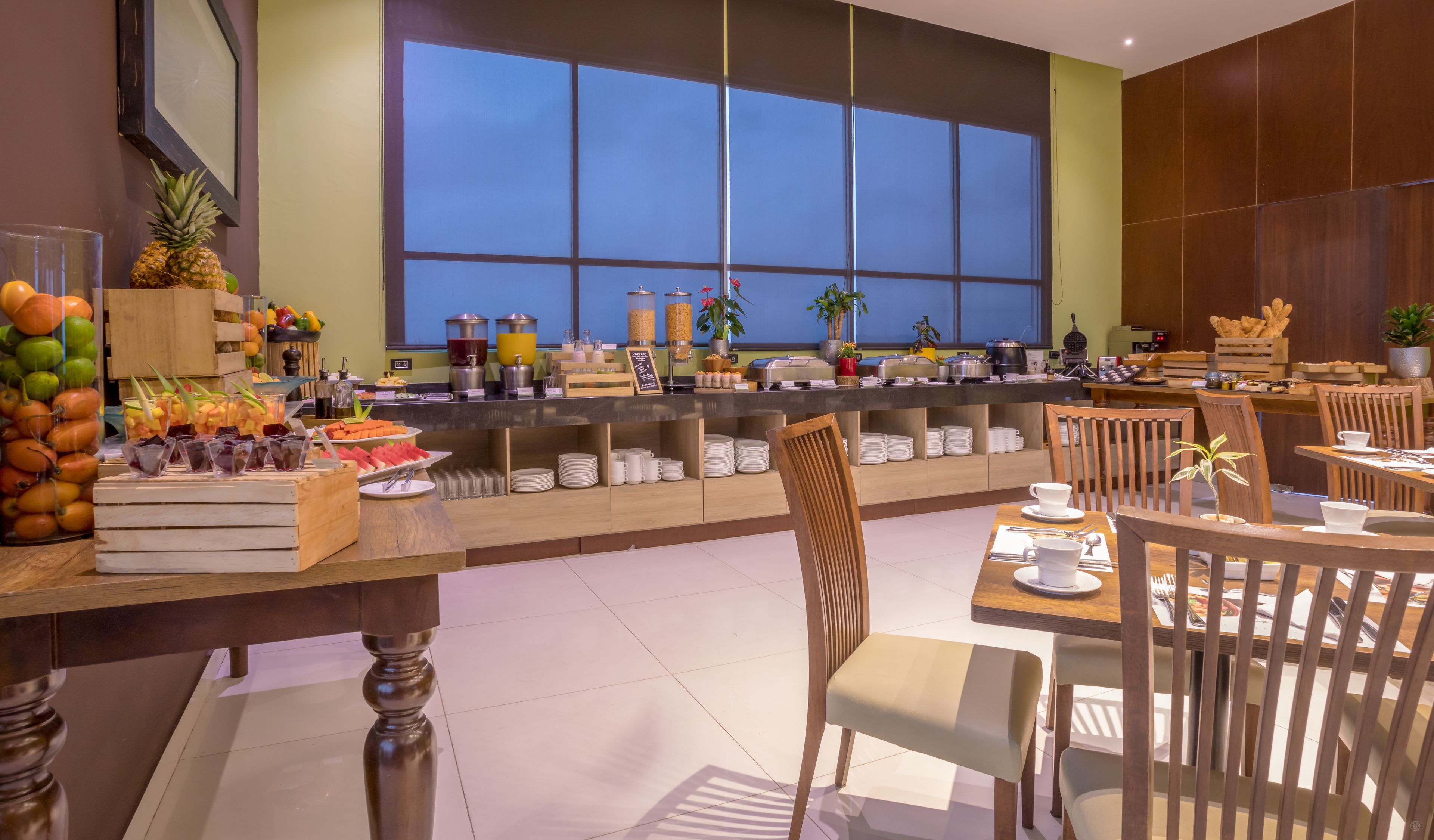 daily buffet breakfast (cop 49000 per person)