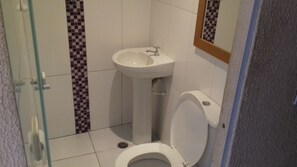 Kamar Double | Kamar mandi | Shower