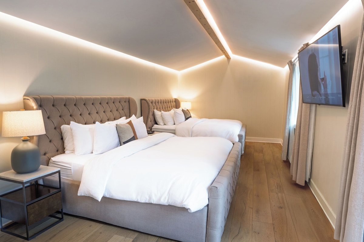 Double King Bungalow | Premium bedding, pillowtop beds, minibar, in-room safe
