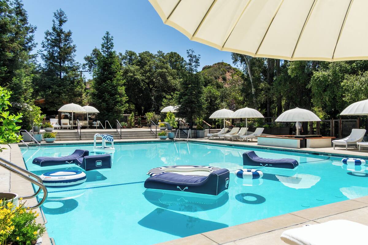3 outdoor pools, pool cabanas (surcharge), pool umbrellas