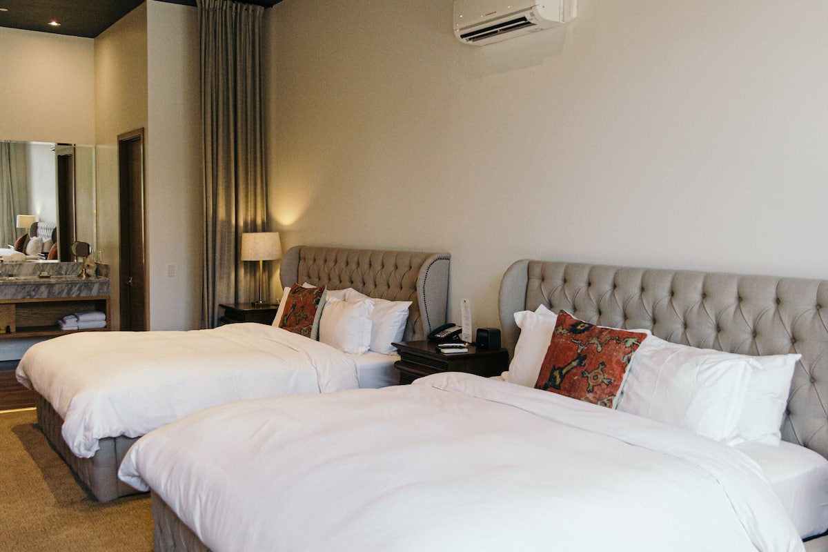 2 habitaciones, ropa de cama de alta calidad y colchones con pillow-top
