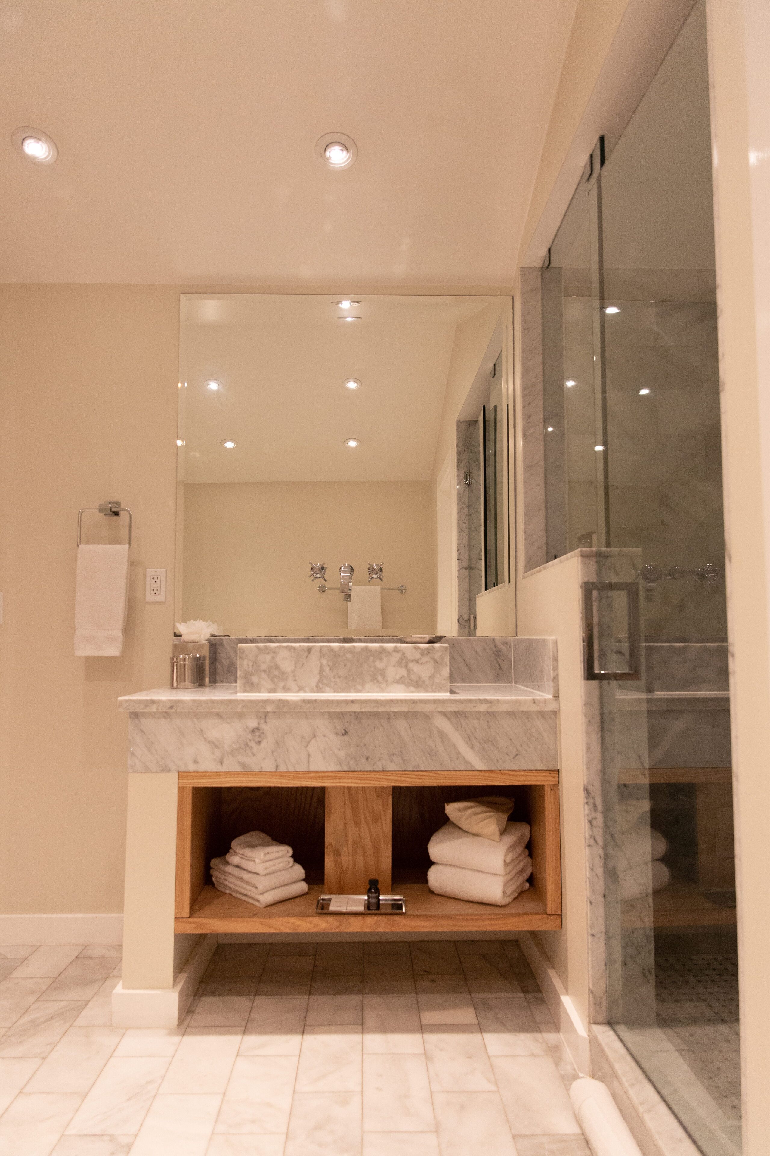 signature single suite cottage | bathroom | designer toiletries, hair dryer, bathrobes, slippers