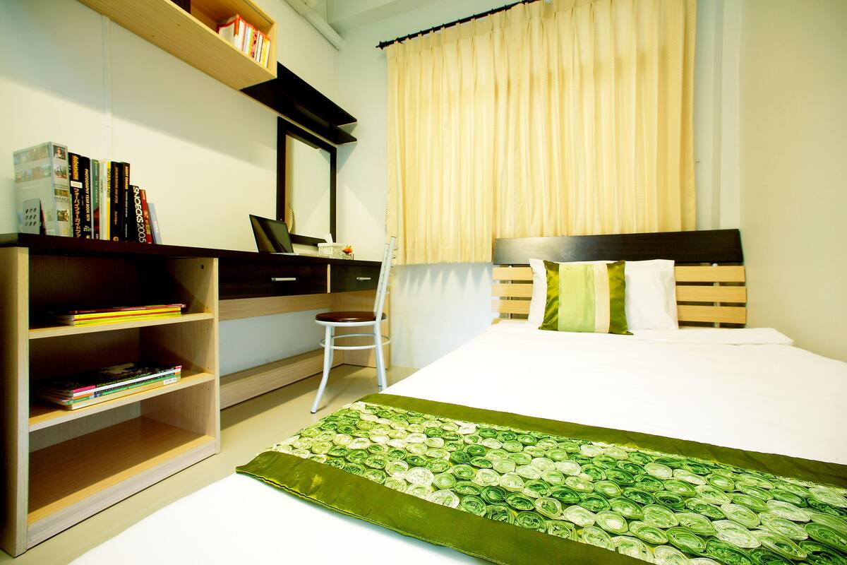 Standard Single Room  | 노트북 작업 공간, 무료 WiFi, 침대 시트