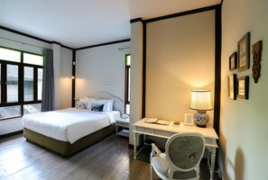 Mattana Deluxe | 客房内保险箱、办公桌、熨斗/熨板、免费 WiFi