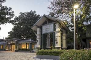 Exterior - The Raweekanlaya Hotel Bangkok (Bangkok)