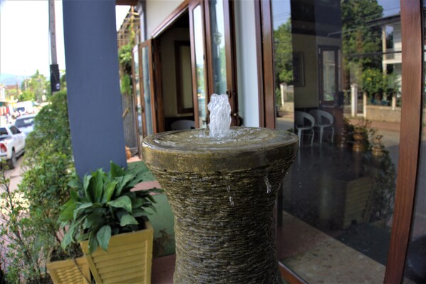 Terrace/patio - Visoun Namsok Hotel (Luang Prabang)