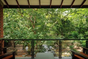 Deluxe Double or Twin room with Complimentary transfer to Sigiriya Rock fortress | Terrace/patio - Arika Villa (Dambulla)