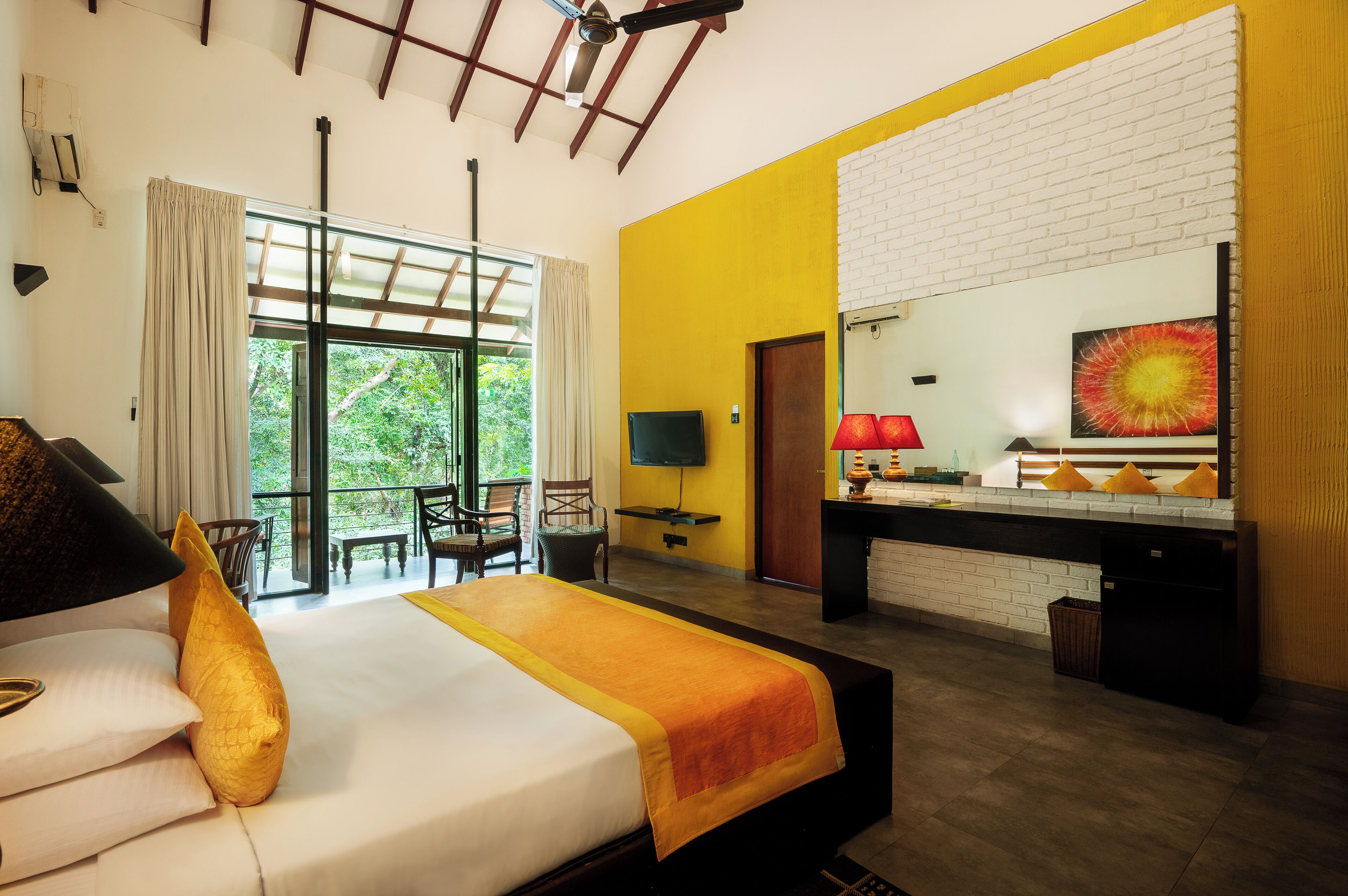 Deluxe Double or Twin room with Complimentary transfer to Sigiriya Rock fortress | 1 bedroom, minibar, in-room safe, desk