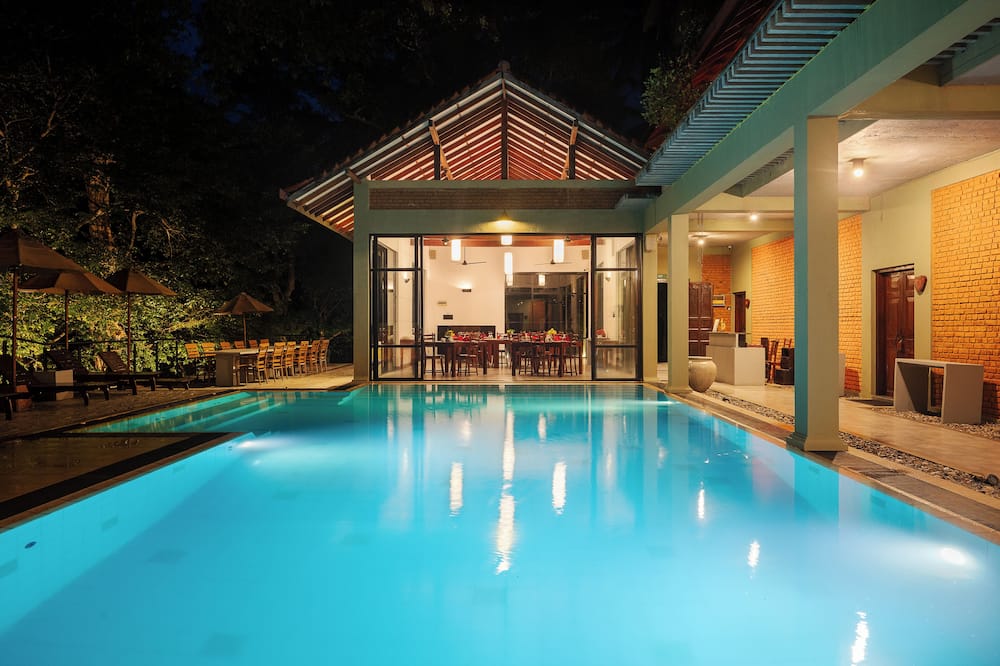 Arika Villa