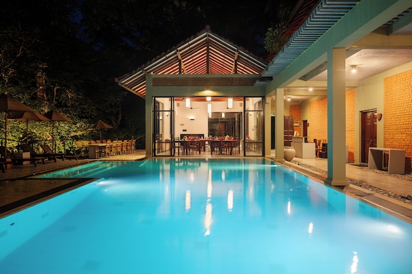 Outdoor pool, sun loungers