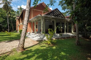 Front of property - Arika Villa (Dambulla)