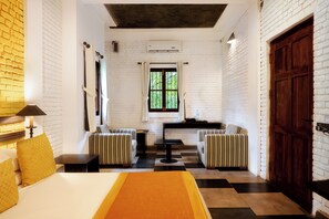 Family Room | 1 bedroom, minibar, in-room safe, desk - Arika Villa (Dambulla)