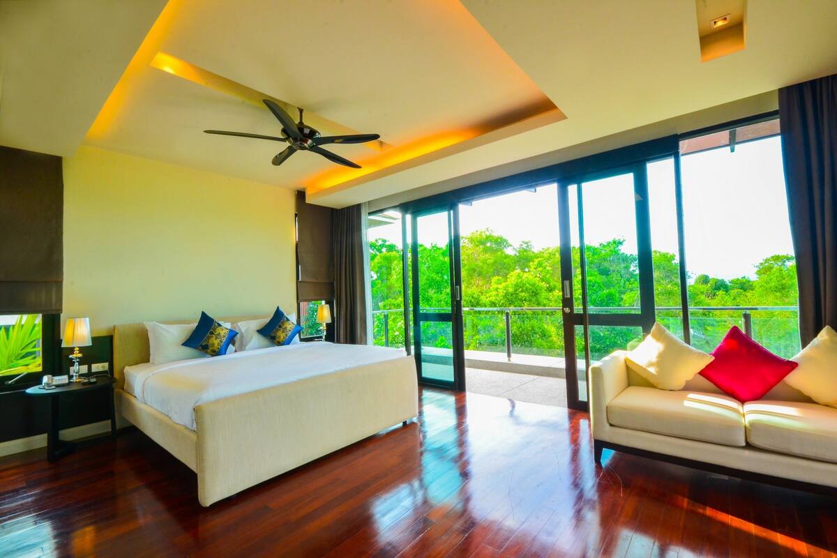 Suite Room Pool View | Minibar, in-room safe, desk, free WiFi