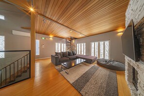 55-Zoll-Flachbildfernseher mit Digitalempfang, Fernseher, Netflix