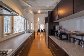 2 Bedroom Chalet | Private kitchen | Full-sized fridge, microwave, oven, stovetop - Powdersuites (Hakuba)
