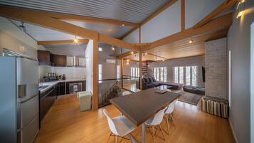 55-inch flat-screen TV with digital channels, TV, Netflix