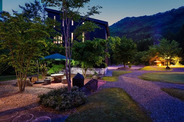 Grillaus-/piknikalue