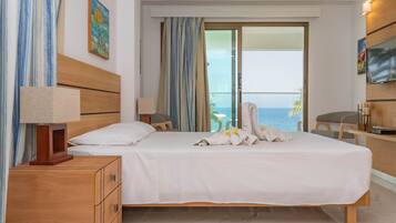 Studio, Sea View | Iron/ironing board, cribs (free), rollaway beds (surcharge), WiFi (free)