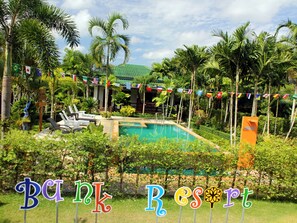 Outdoor pool - Aonang Bunk Resort (Krabi)