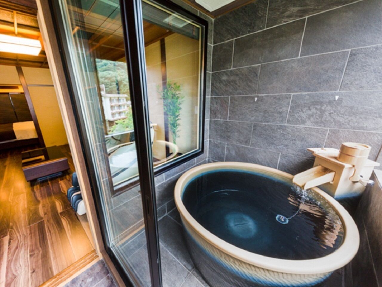 [Japanese modern junior suite] 60 sqm + terrace 8 sqm Shigaraki ware open-air bath | Bathroom | Free toiletries, hair dryer, bathrobes, slippers