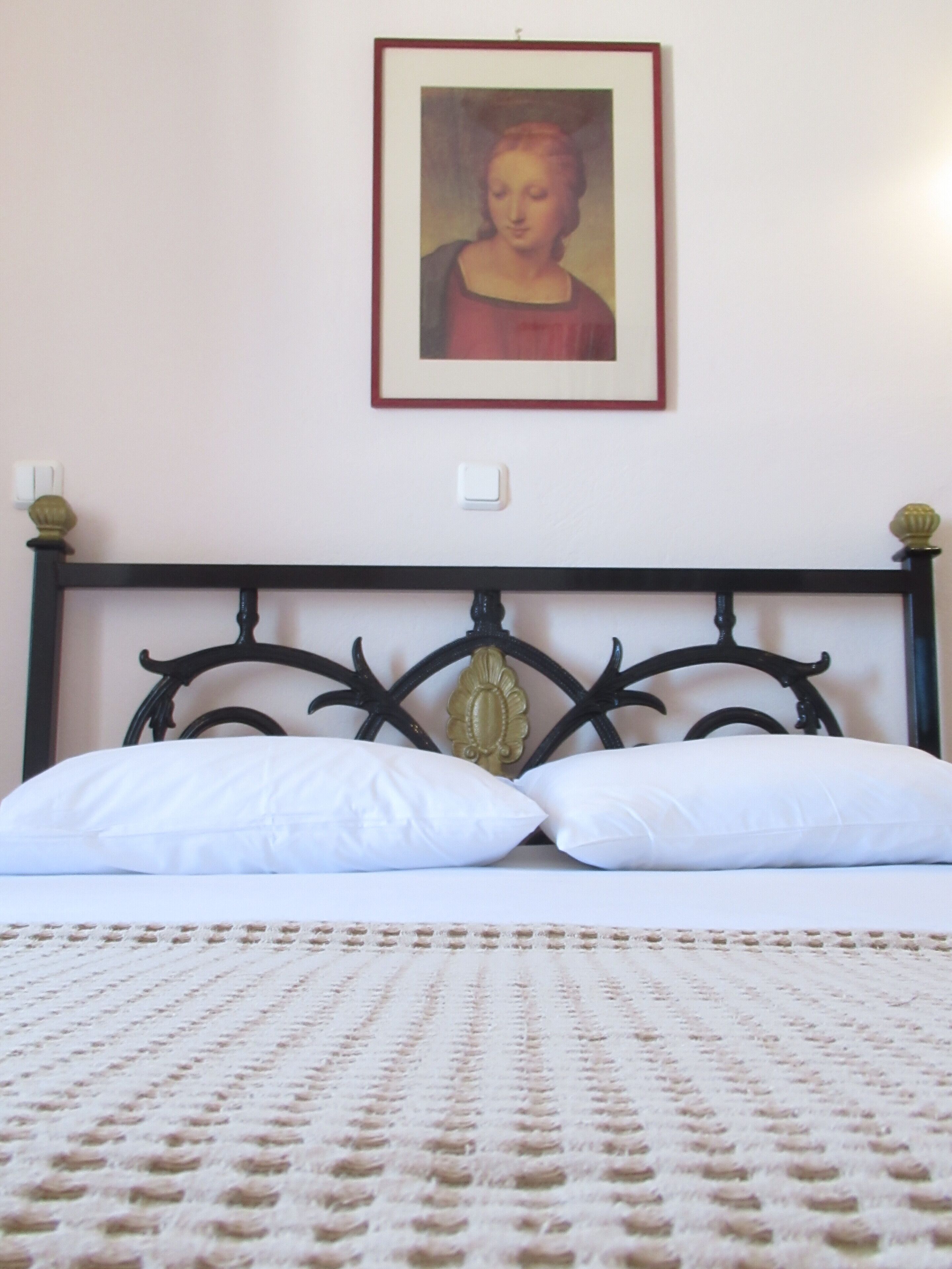 Minibar, in-room safe, free WiFi, bed sheets