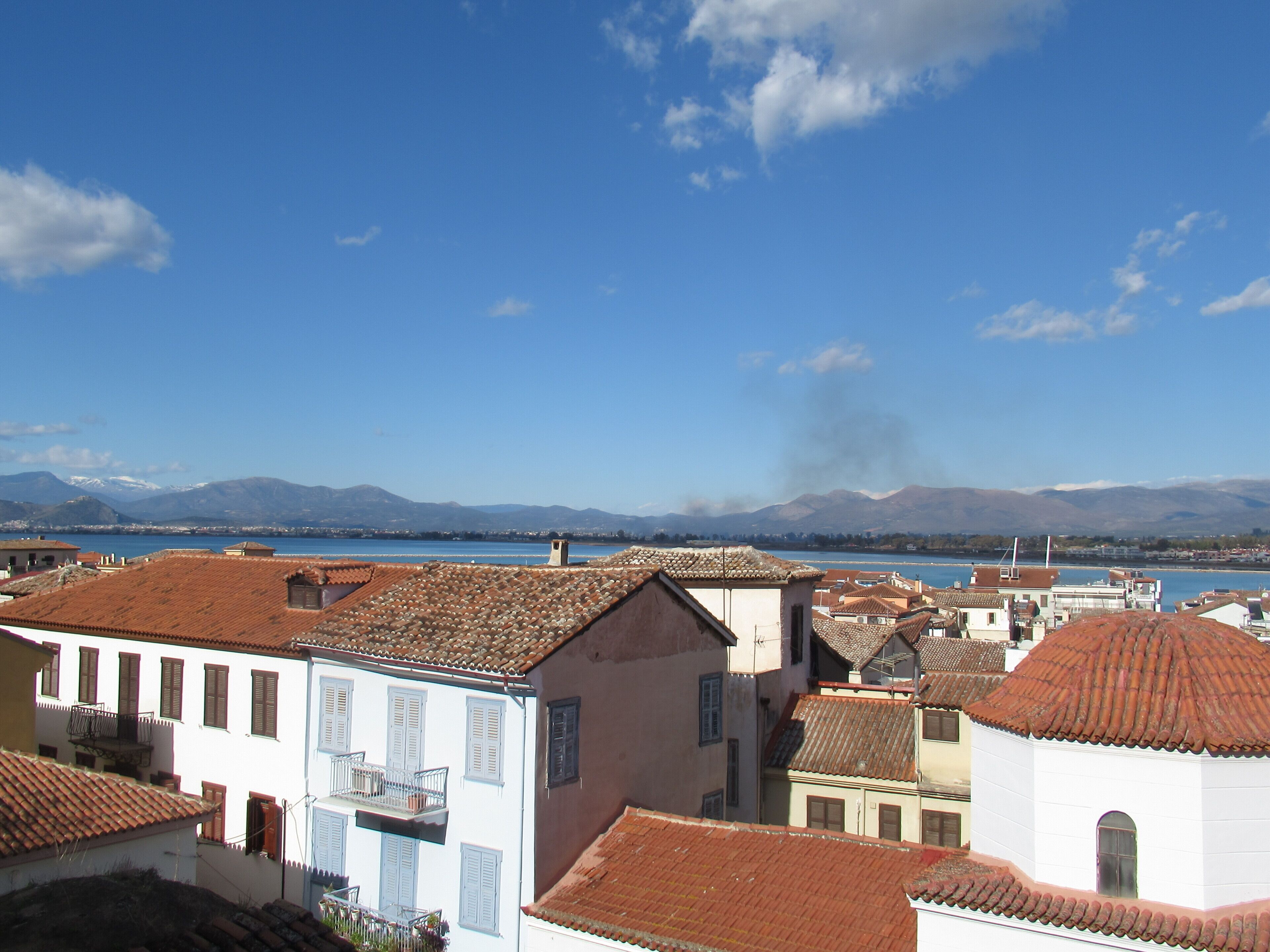 double room (or castle view) | city view