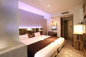 Caja de seguridad en la habitación y sistema de insonorización 