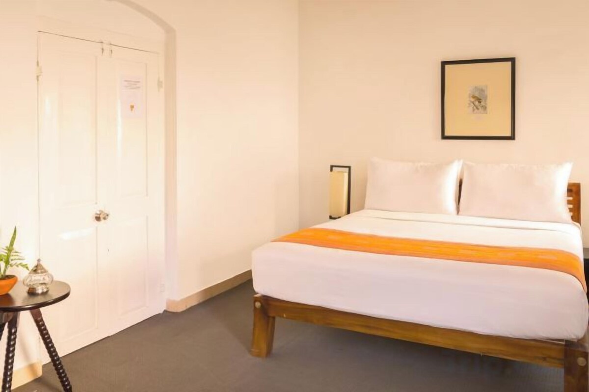 Blackout drapes, iron/ironing board, WiFi (free), bed sheets