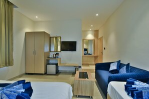 Premium bedding, in-room safe, rollaway beds, free WiFi - Hotel Puri Palace Amritsar (Amritsar)