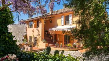 Voorkant van accommodatie