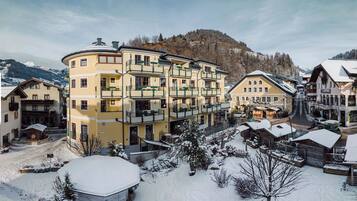 Fachada de la propiedad