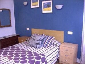 Double Room, Shared Bathroom - Pensión Gema Irun (Irun)